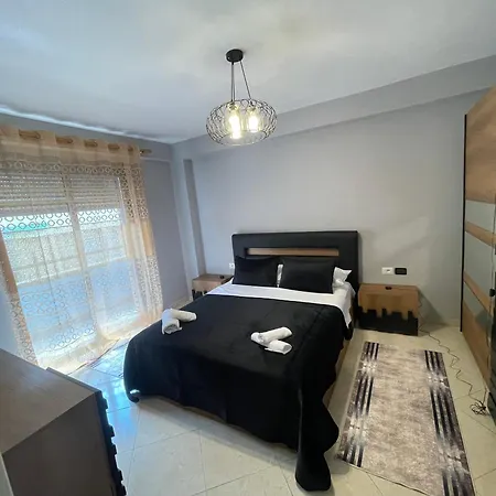 Luxury Apartment 2 *